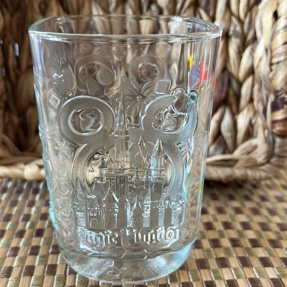 Walt Disney World McDonalds 2000 Commemorative Glass featuring Mickey Mouse